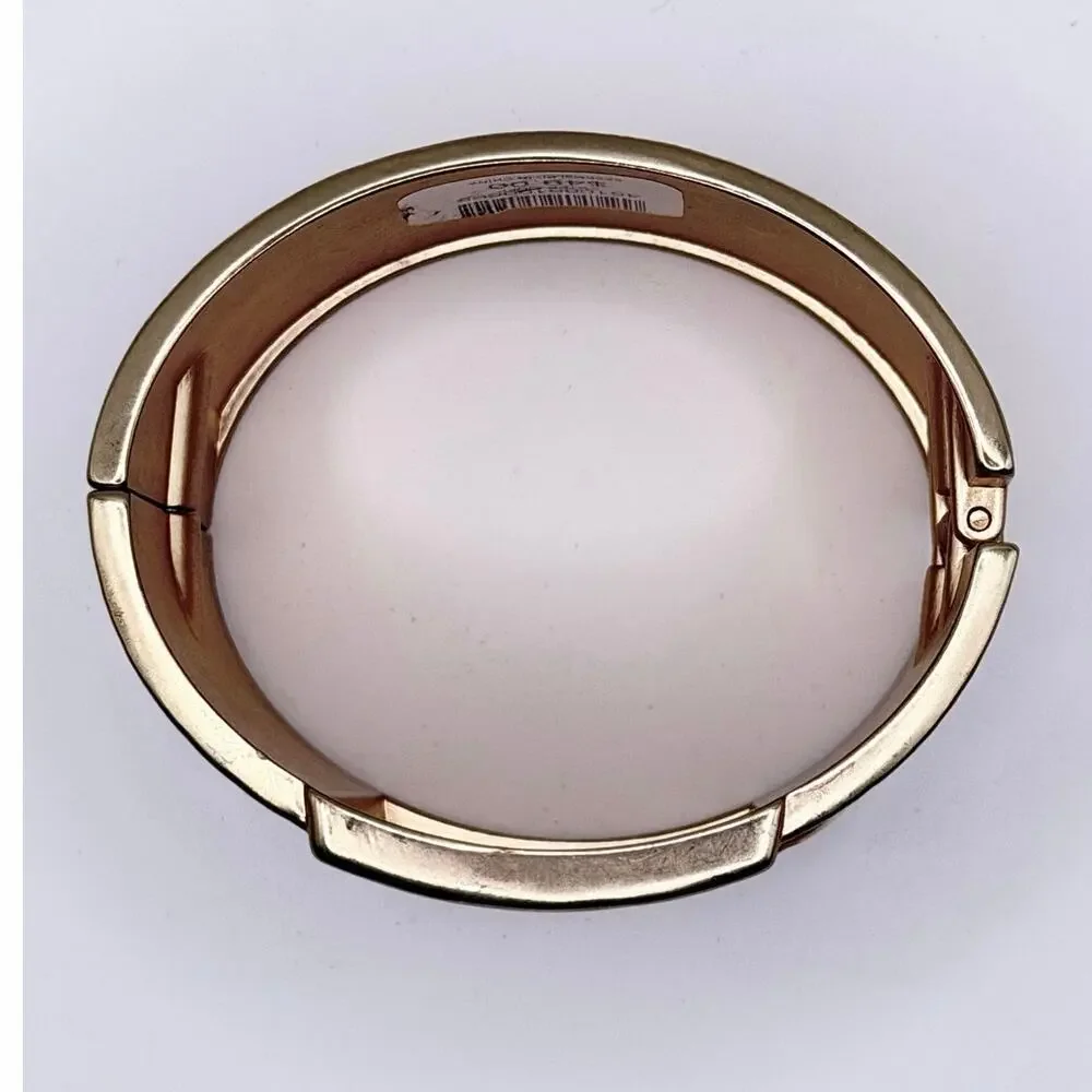 ✨ Gold Tone Hammered Hinged Bangle Bracelet NWT